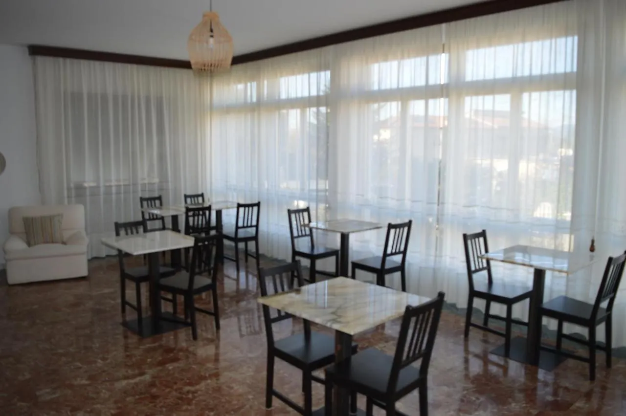 B&B Tra Mare E Marmo Marina Di Carrara Bed & Breakfast