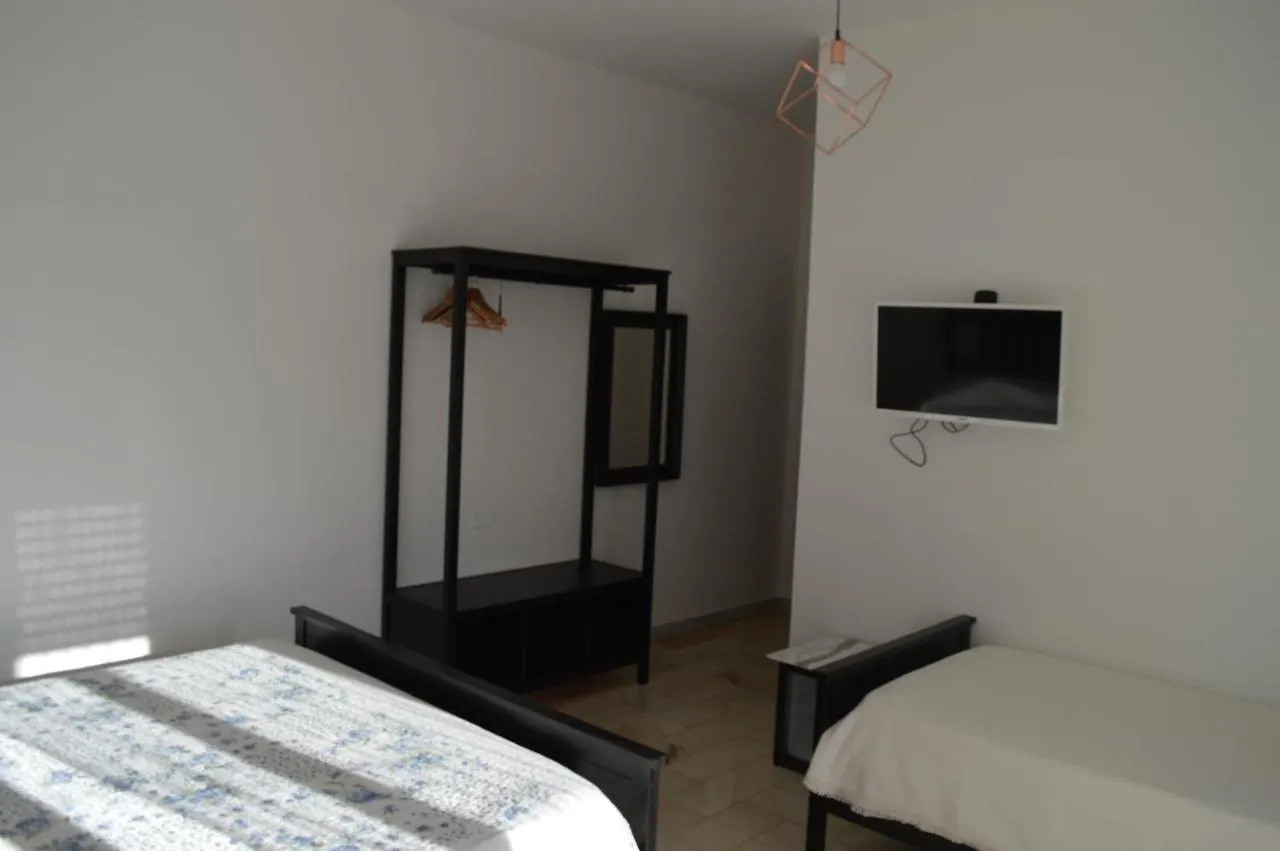 B&B Tra Mare E Marmo Marina Di Carrara Italy