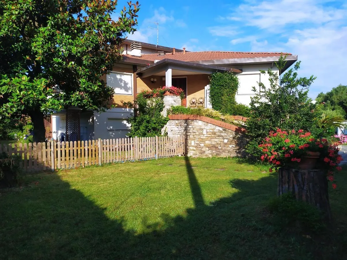 Bed & Breakfast B&B Tra Mare E Marmo Marina Di Carrara Italy