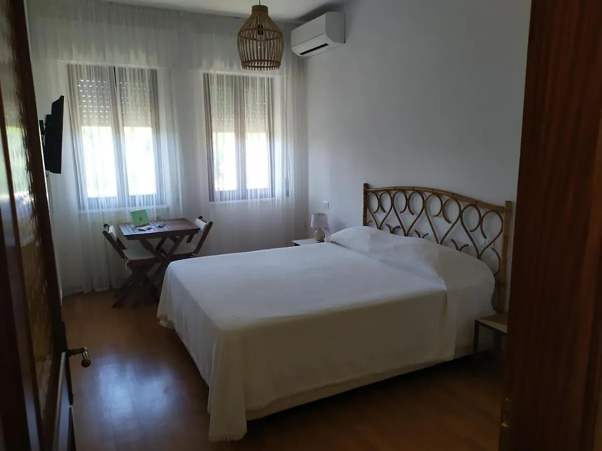 B&B Tra Mare E Marmo Marina Di Carrara Bed & Breakfast