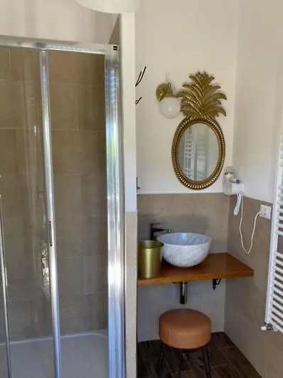 B&B Tra Mare E Marmo Marina Di Carrara Bed & Breakfast