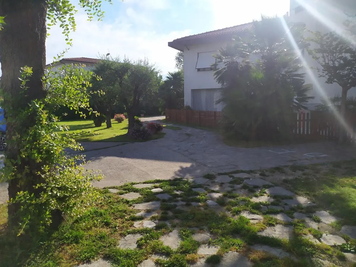 B&B Tra Mare E Marmo Marina Di Carrara 0*,