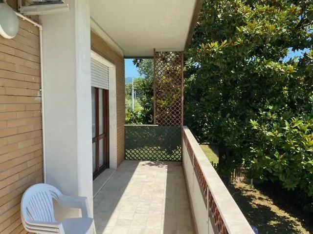 B&B Tra Mare E Marmo Marina Di Carrara 0*,  Italy