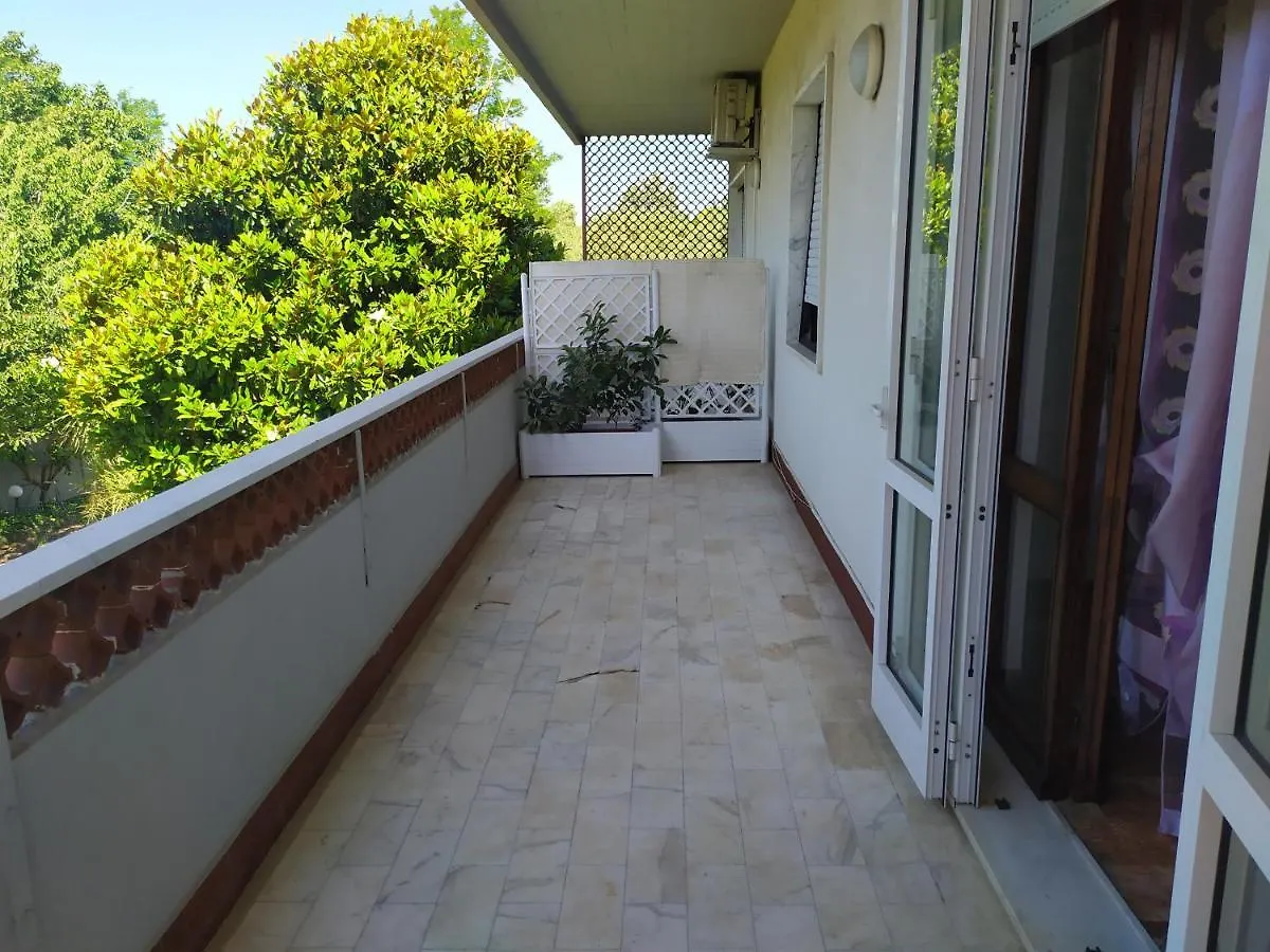 B&B Tra Mare E Marmo Marina Di Carrara Bed & Breakfast