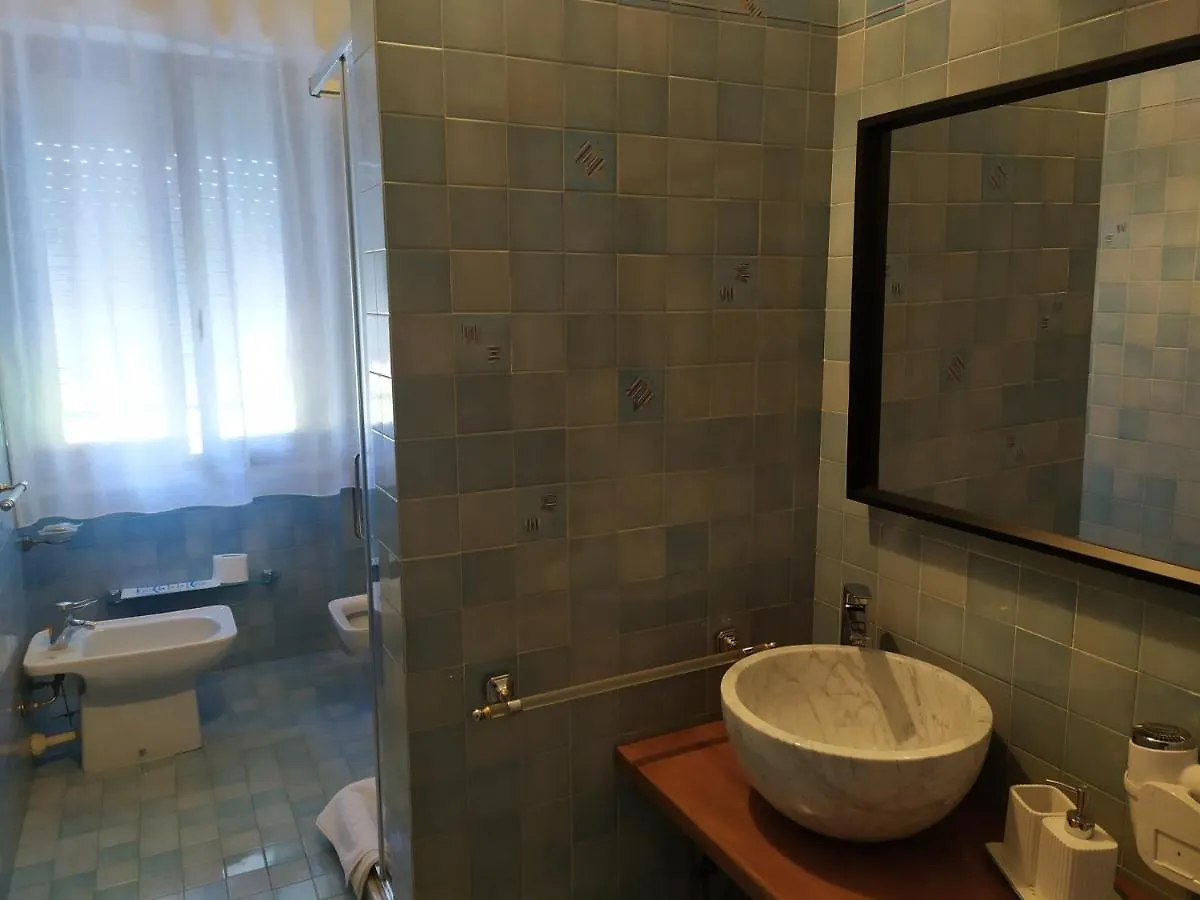 Bed & Breakfast B&B Tra Mare E Marmo Marina Di Carrara Italy