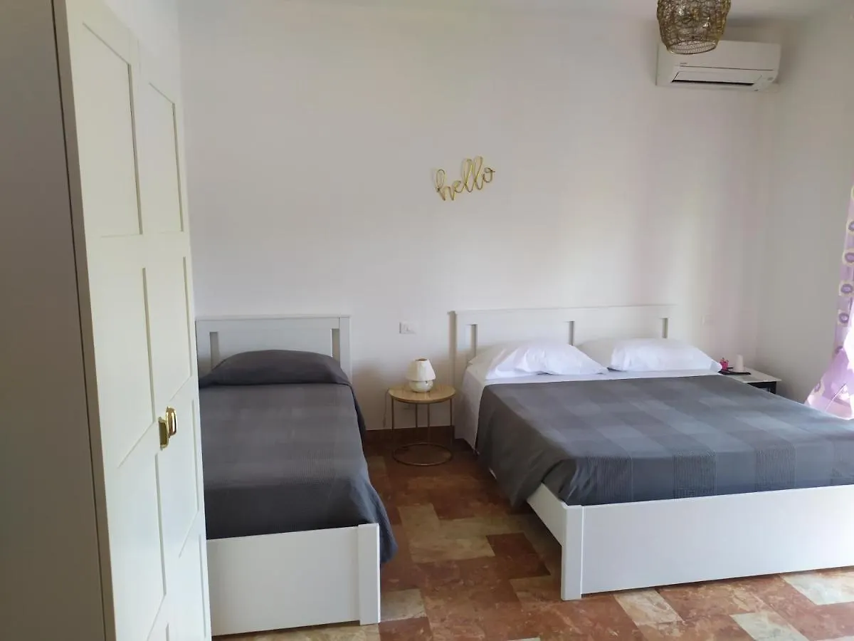 Bed & Breakfast B&B Tra Mare E Marmo Marina Di Carrara Italy