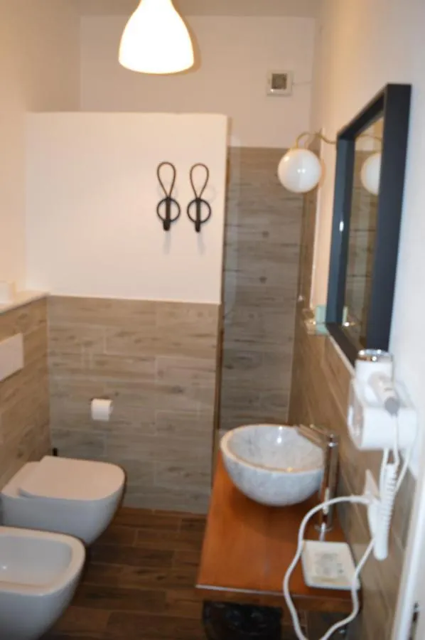 B&B Tra Mare E Marmo Marina Di Carrara Bed & Breakfast
